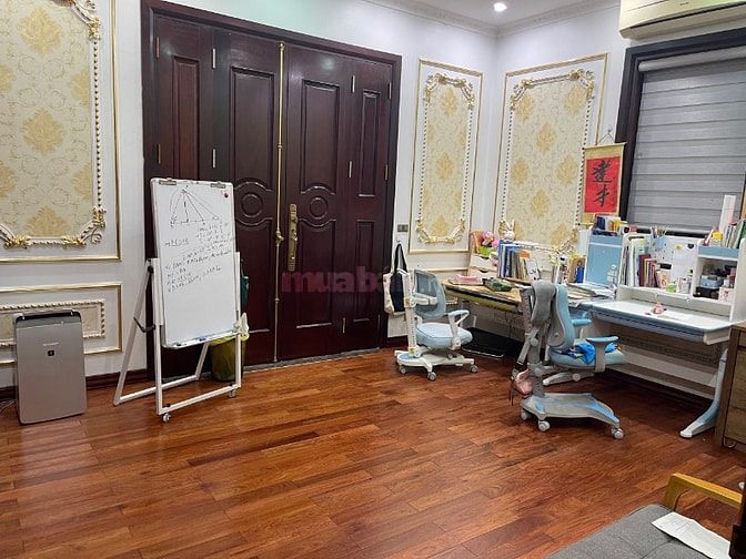 Lê Trọng Tấn - Thanh Xuân - 45m2 x 4 tầng x MT 4.5m - Ô tô đỗ cổng 