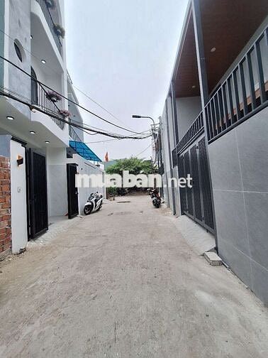 Bán nhà 3 tàng 3 mê k164 Nguyễn Chánh , kiệt 5m , sát biển giá cực tốt