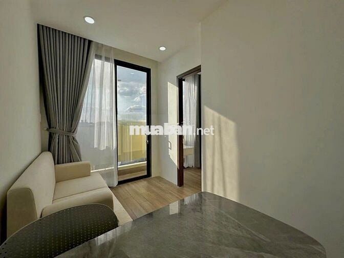 Cho thuê căn hộ 1PN Quận 1 Lý Tự Trọng ban công gần chợ Bến Thành