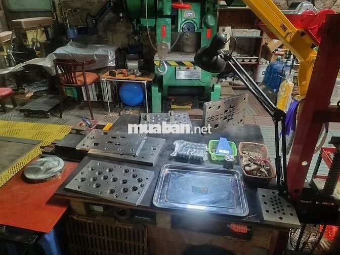 Tuyển LĐPT Làm Việc Theo Ca