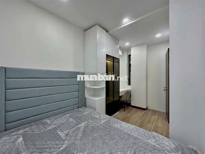 Cho thuê căn hộ 1PN Quận 1 Lý Tự Trọng ban công gần chợ Bến Thành