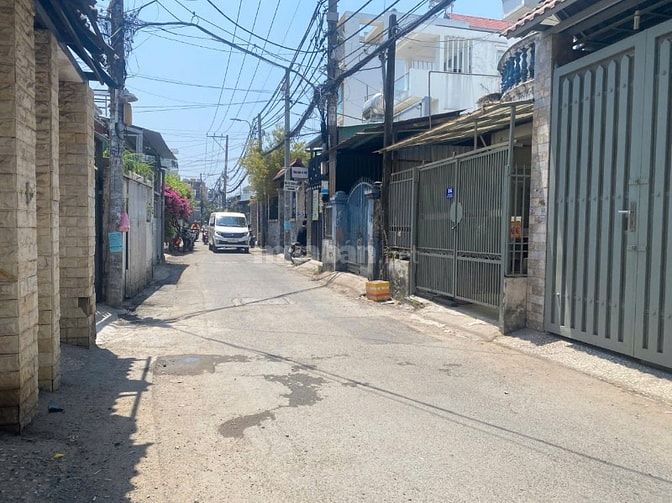 Bán nhà đường 6m thông Nguyễn Văn Quá quận 12 - Sổ hồng riêng 92m2 