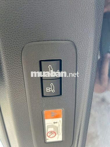 Prado LC250 đăng ký t12/2025 đi lướt 3 ngàn km