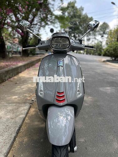 Piaggio Vespa 125cc 2021 Xám 844.6 km