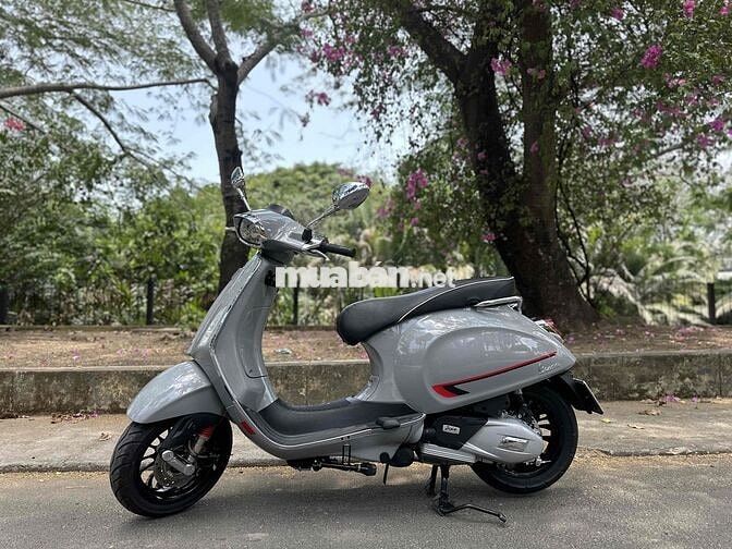 Piaggio Vespa 125cc 2021 Xám 844.6 km