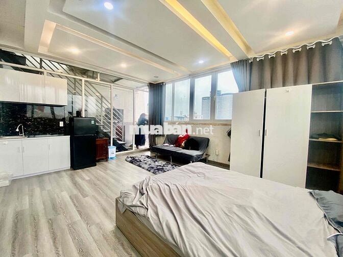 CHO THUÊ CĂN HỘ VIEW KÍNH SIU ĐẸP NẰM SÁT BÊN QUẬN 1