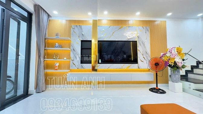 Bán Nhà Trệt Lầu Sân Thượng 4 P.N _ Hẻm Xe Hơi 6M _ Ngay Ủy Ban Nhà Be