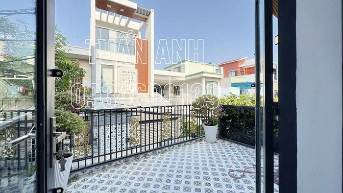 Bán Nhà Trệt Lầu Sân Thượng 4 P.N _ Hẻm Xe Hơi 6M _ Ngay Ủy Ban Nhà Be