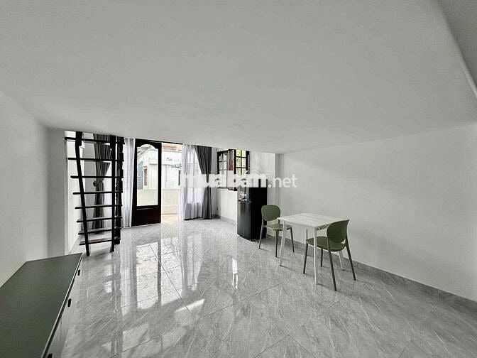 Căn Hộ Duplex Bancol Khổng Lồ 60m2, Gác Cao 2m, Ban Công Rộng