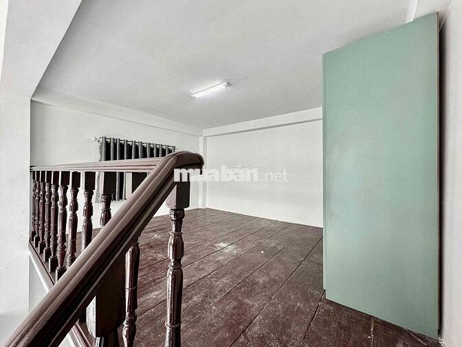 Căn Hộ Duplex Bancol Khổng Lồ 60m2, Gác Cao 2m, Ban Công Rộng