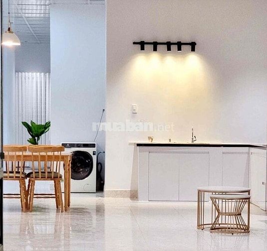 🏡 Cho thuê nhà đẹp gần Chu Huy Mân   2PN, 2WC – rộng, thoáng    💰 17 t