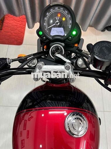 TRIUMPH SPEED TWIN 2024 RED CARNIVAL LIKE NEW