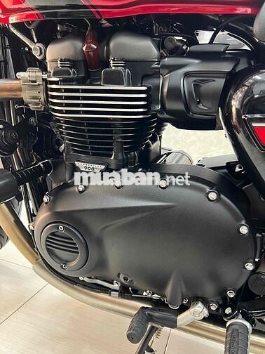 TRIUMPH SPEED TWIN 2024 RED CARNIVAL LIKE NEW