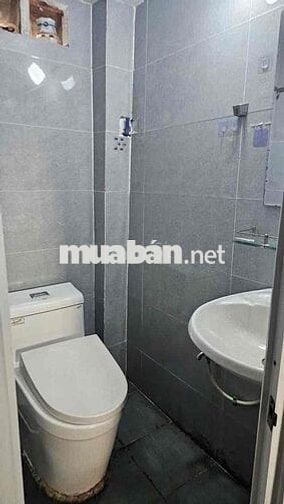 Cho thuê nhà 4,5tr/ tháng.  👉 4m x 8m Lầu 2PN 2WC.  👉 Đường Liên Ấp 12