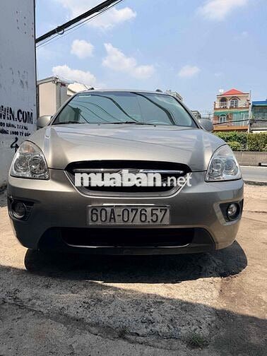 Kia Carens 2010 89562 km Xám