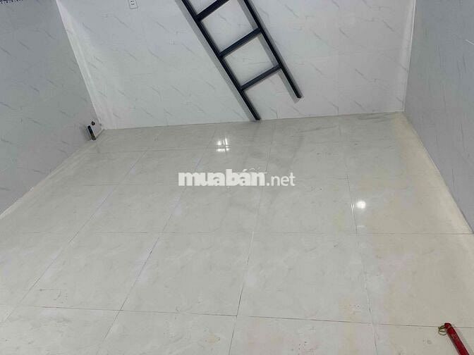 Nhà trọ 1 mặt thoáng mát mới xây phù hợp công nhân đi làm ca