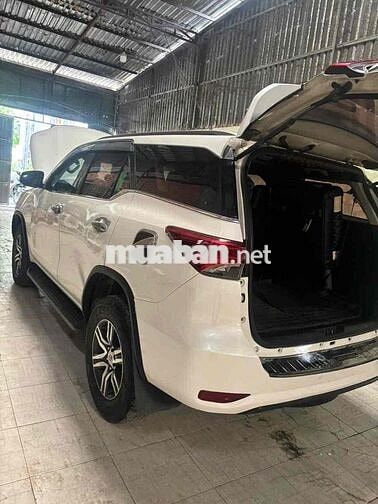 Toyota Fortuner 2017 Trắng