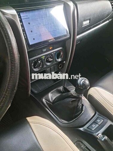 Toyota Fortuner 2017 Trắng