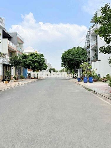 BÁN ĐẤT DT: 5x18 Đường Rộng 16m KDC ÊM ĐỀM PHƯỜNG LINH XUÂN THỦ ĐỨC