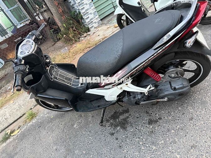 Yamaha Novo 4 màu Đen