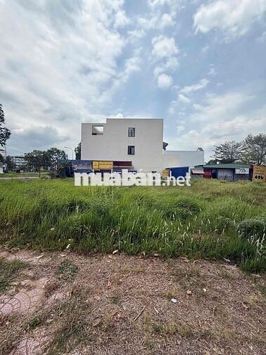 đất mặt đường nhựa 10m giá sốc cực rẻ chỉ 4,850 tỷ lô còn tl