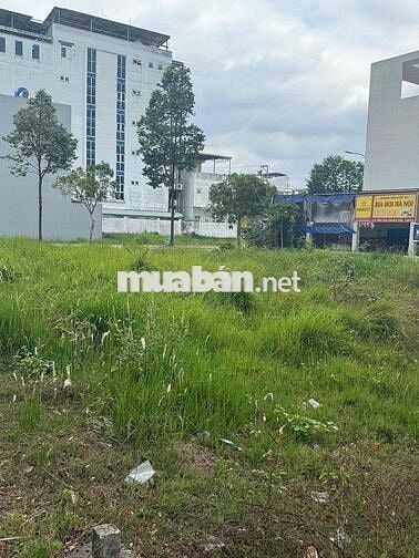 đất mặt đường nhựa 10m giá sốc cực rẻ chỉ 4,850 tỷ lô còn tl