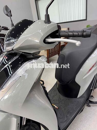 SH150 ABS 2022 zin cọp odo 1300 km như mới