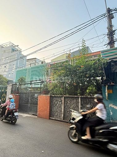 22 tỷ! Bán khuôn đất xây cao Hầm 5 Tầng Xô Viết Nghệ Tĩnh - 8x22m 