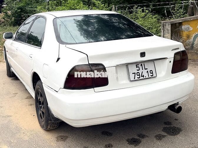 Honda Accord màu Trắng