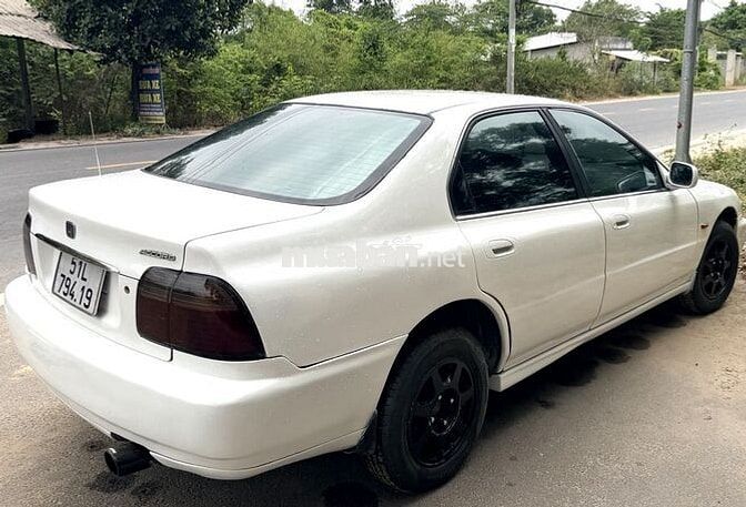 Honda Accord màu Trắng