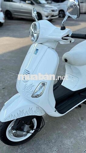 [ĐẸP XỈU]Vespa 3v ie up Trustine Bieber Siêu Đẹp!