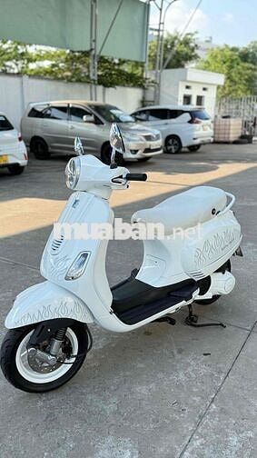 [ĐẸP XỈU]Vespa 3v ie up Trustine Bieber Siêu Đẹp!