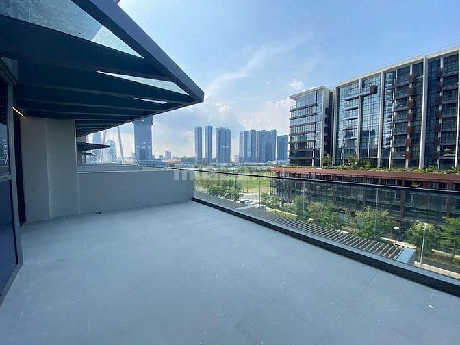 Bán căn Metropole Thủ Thiêm, DT: 70 m², sân vườn 40m², giá 50 tỷ