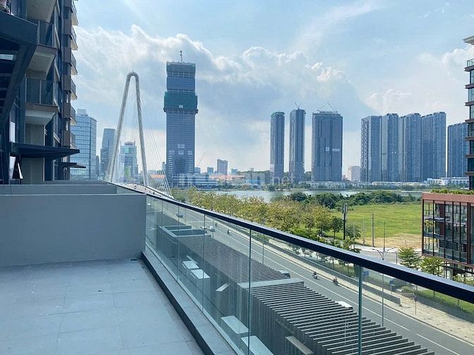Bán căn Metropole Thủ Thiêm, DT: 70 m², sân vườn 40m², giá 50 tỷ