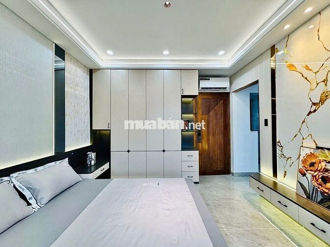 Thang máy 5,5 tầng Full Nội thất đầy đủ Thống Nhất p11 hẻm 5m giá 13.x