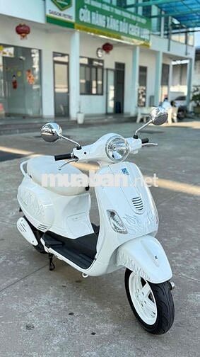 [ĐẸP XỈU]Vespa 3v ie up Trustine Bieber Siêu Đẹp!