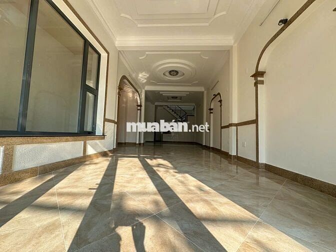 Nhà 2 tầng mặt tiền Ngô Quyền,DTSD 161m2, nở hậu,Gần biển, Chốt ngay