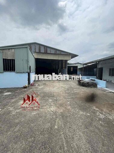 Chủ cho thuê xưởng dtsd 1400m có vp