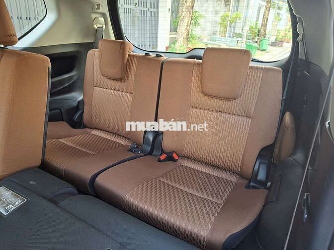 Toyota Innova E 2017 Bạc