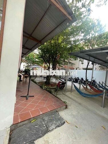 Mặt bằng Kinh Doanh sân 600m2 +150m2 Phòng lạnh sẵn đồ bán cf