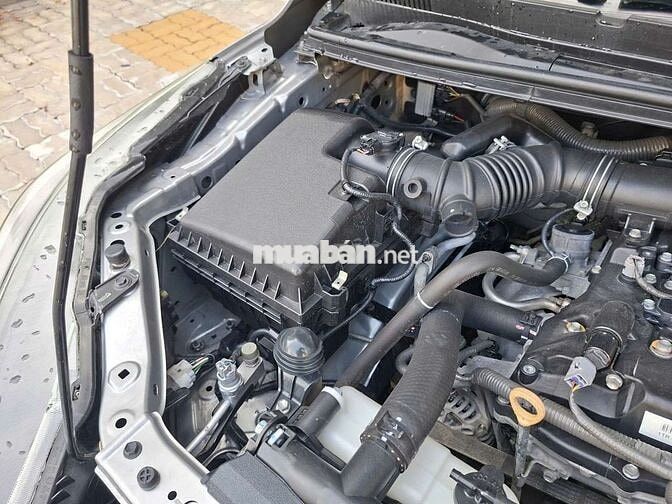 Toyota Innova E 2017 Bạc