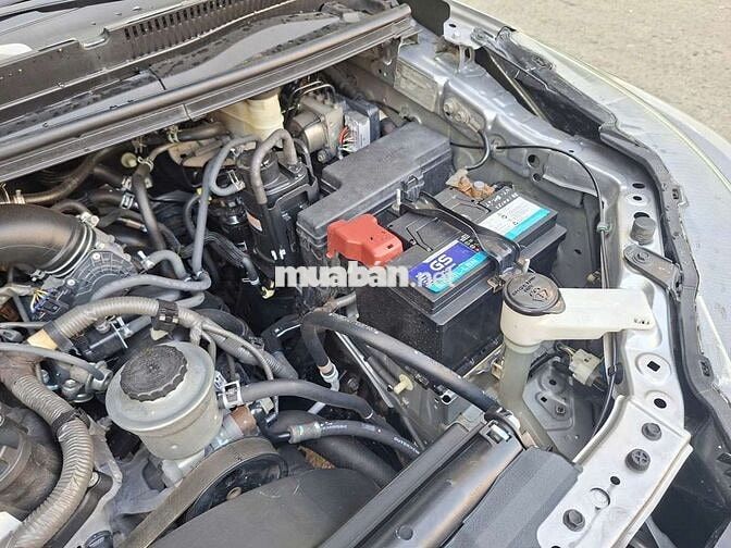 Toyota Innova E 2017 Bạc