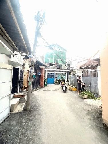 Đất thổ cư đường 79 gần đường 61 Phước Long B,Q9,ra  Bình Thái 500M