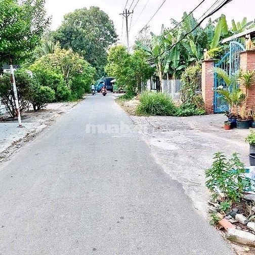 BÁN GẤP TRONG TUẦN lô đất nằm ở 2 MT đường số 420 Phước Vĩnh An 790TR