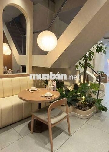Nguyễn Thái Bình , Quận 1  - 4x20m , Trệt , 2 Lầu - 50 triệu/tháng .