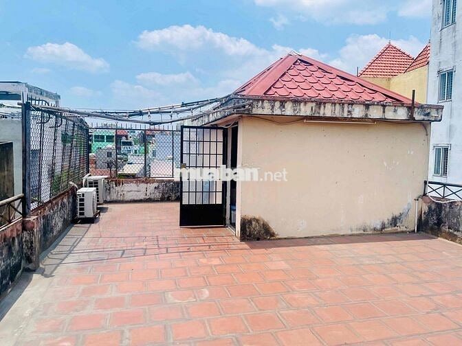 NHÀ MẶT TIỀN NGUYỄN THỊ HUỲNH – NGANG 6.18M – 4PN – GẦN NGUYỄN VĂN TRỖ