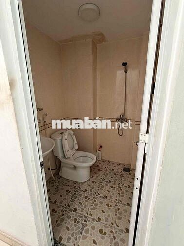Cho thuê nhà nguyên căn mặt tiền Võ Văn Tần, P. Bàn Cờ