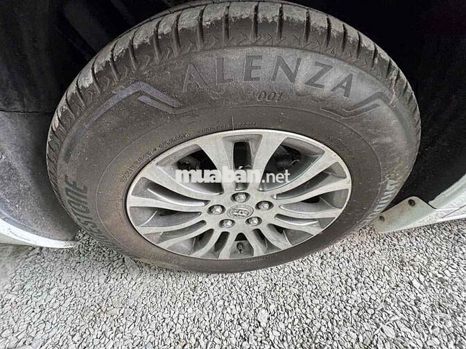 Toyota Sienna 2013 68.000 km Trắng