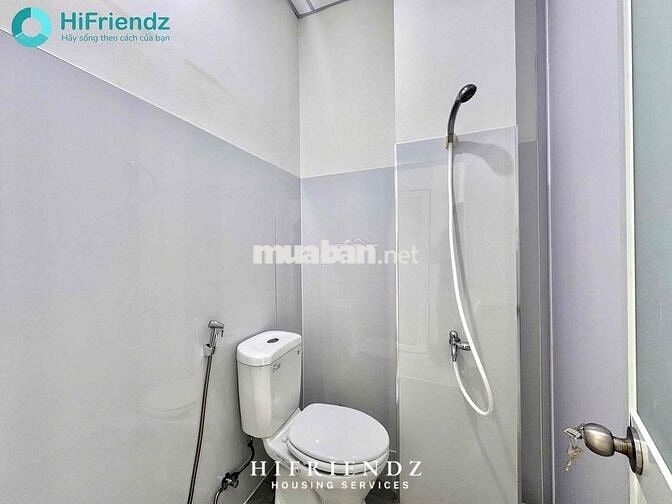 CHO THUÊ PHÒNG BAN CÔNG SIÊU THOÁNG GẦN CẦU NGUYỄN TRI PHƯƠNG Q5 Q10