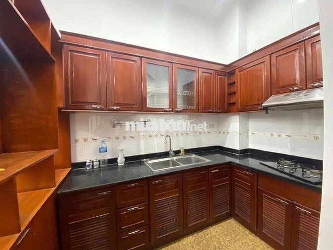 Lạc Long Quân, ngõ thông, mặt tiền đẹp, không quy hoạch ở sướng